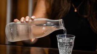 Peut-on boire de l'eau gazeuse en toute confiance ?