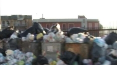 Lyon : les poubelles débordent, les bactéries aussi !