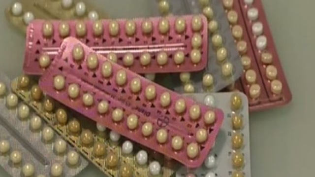 Contraception : la pilule bientôt gratuite pour les adolescentes ?