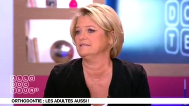 Orthodontie des adultes : est-il normal que les dents bougent après 50 ans ?