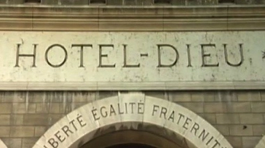 L'Hôtel Dieu fait partie de l'AP-HP