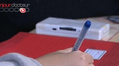 Elèves handicapés : 28.000 auxiliaires de vie scolaire (AVS) seront titularisés