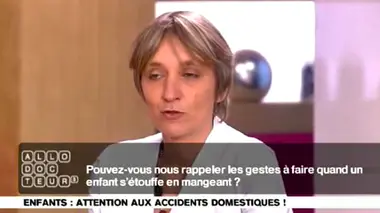 Quels gestes pour secourir un enfant qui s'étouffe ?