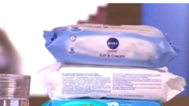 Attention aux lingettes et aux laits de toilette pour bébés