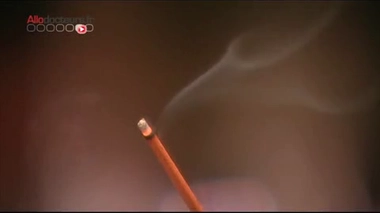 Qualité de l'air intérieur : gare aux bougies et encens !