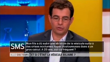 Est-il fréquent d'être opéré pour des calculs biliaires à 25 ans ?