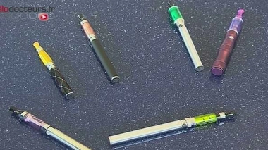 Cent médecins défendent la cigarette électronique