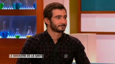 Les lobbies autour des défibrillateurs, chronique de Rudy Bancquart du 5 décembre 2013