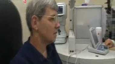 Les travaux des chercheurs de l'Inserm pourraient aboutir à la création d'un collyre, qui pourrait éviter aux malades de devenir aveugle.