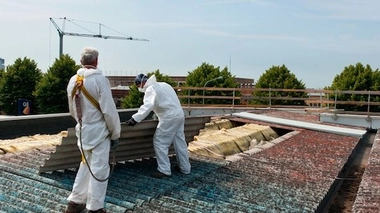 Désamiantage : encore des efforts à faire (Photo © Lucaz80 - Fotolia.com)