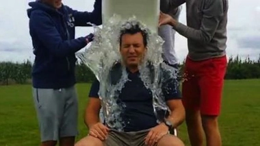 Maladie de Charcot : une douche froide pour la bonne cause