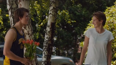 ''Nos étoiles contraires'' : quand le cinéma parle du cancer chez les adolescents