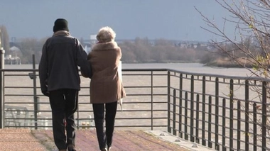 Les aidants familiaux auront bientôt le droit à des congés (image d'illustration)