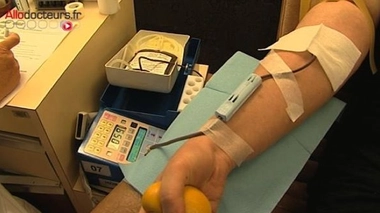 Don du sang des homosexuels : des conditions similaires aux États-Unis et en France