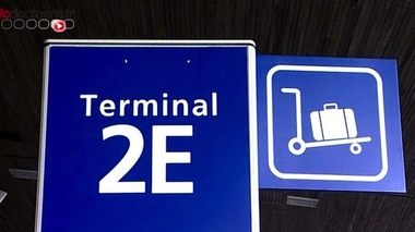 Ebola : les contrôles dans les aéroports plus utiles au départ qu'à l'arrivée