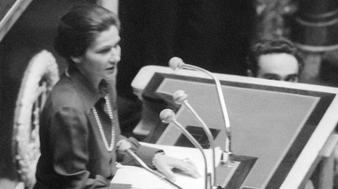 La loi relative à l'interruption volontaire de grossesse a été promulguée en janvier 1975.