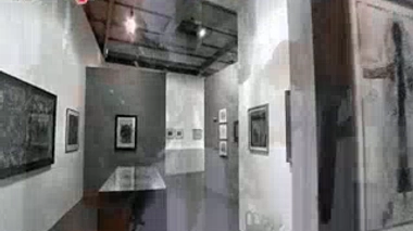 Visite d'une exposition d'art brut à la Maison Rouge à Paris.