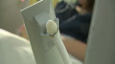 Si l'IVG est aujourd'hui un droit, de nombreux obstacles persistent. Et pour certaines femmes, cette intervention médicale simple techniquement se transforme en parcours du combattant.