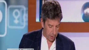 Image : Comprimés de Truvada® (cc-by-sa Jeffrey Beall) - Vidéo : entretien avec Vincent Pelletier, directeur général AIDES