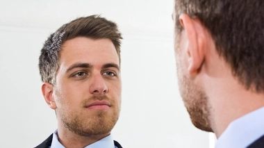 Les hommes plus narcissiques que les femmes ? (photo : © Minerva Studio - Fotolia.com)