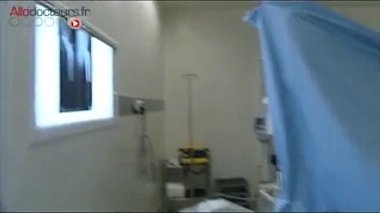 Prothèses de hanche métalliques : une plainte déposée contre l'ANSM