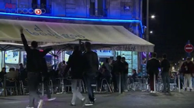 Le bus accueille les fêtards trois fois par semaine, du jeudi au samedi soir.