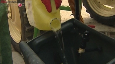 Pesticides : le gouvernement suspend l'utilisation d'un produit à l'origine d'intoxications