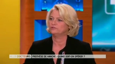 Prothèse de hanche : un centre de rééducation est-il obligatoire ?