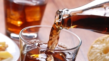 Les boissons avec édulcorants artificiels, armes "en toc" dans la lutte contre l'obésité ?