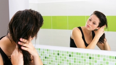 Ces médicaments qui font tomber les cheveux