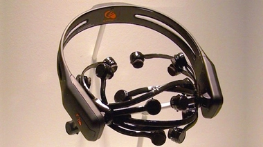 e-Dræm® utilise des casques d'interface neuronale Epoc® (Emotiv)