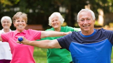 Aujourd’hui, les Françaises vivent 64,9 ans sans incapacité, contre 62,6 ans pour les Français