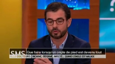 Que faire lorsqu'un ongle de pied devient tout noir après la marche ?