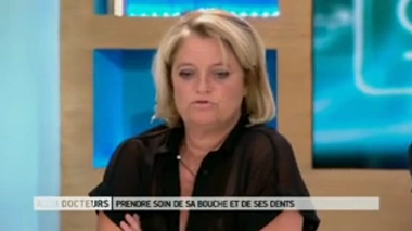 Mon enfant refuse de se brosser les dents. Existe-t-il des alternatives ?