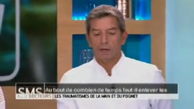 Pourquoi prescrit-on des antibiotiques après une fracture ouverte ?