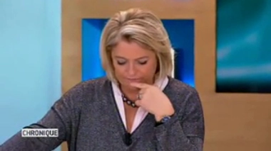 Surfeur de train dans le métro de Moscou (Russie)