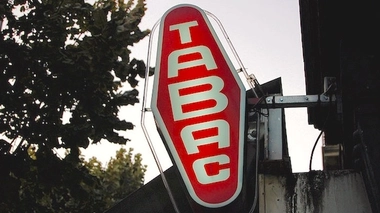 Lutte contre tabagisme : jusqu’à quand compenser la baisse de revenu des buralistes ? (cc by Fabien1309)