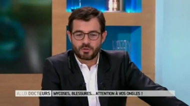 J'ai les ongles striés, quelle en est la cause ?