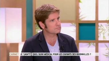 Bien respecter la réglementation est le premier des conseils pour utiliser des pétards et autres engins pyrotechniques - Vidéo : les conseils du Dr Gérald Kierzek, médecin urgentiste