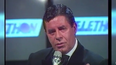 Jerry Lewis, père de sept enfants, s'occupait activement des handicapés physiques et mentaux.