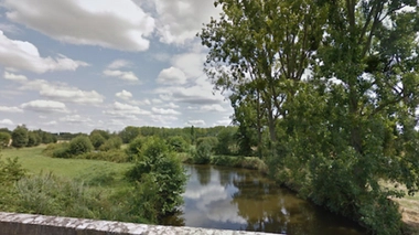 La rivière Seiche, au niveau de la commune de Boistrudan où de nombreux poissons sont morts.