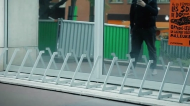 Une campagne pour dénoncer la prolifération des dispositifs anti-SDF