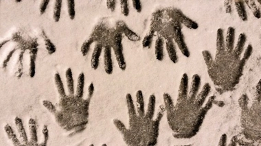 Comment aider les enfants victimes de violences sexuelles ?