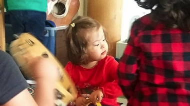 Trisomie 21 : le parcours du combattant d'une mère pour scolariser sa fille