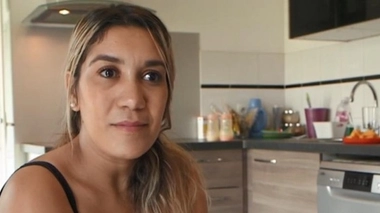 Hella Kherief, lors de son apparition dans "Envoyé spécial" (crédits : France Info / France Télévisions)