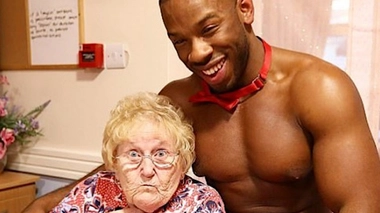 Crédit photo : ©Instagram - hunksintrunksofficial