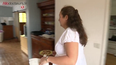 Cette maladie de peau se manifeste souvent au niveau des plis (aisselles, aines...).