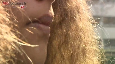 Les adolescents fument de moins en moins