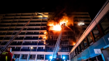 S.Borel©BSPP. Il a fallu deux heures aux pompiers pour éteindre le feu.