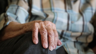 Grand âge : Jean Castex annonce un effort de 400 millions d’euros en 2022